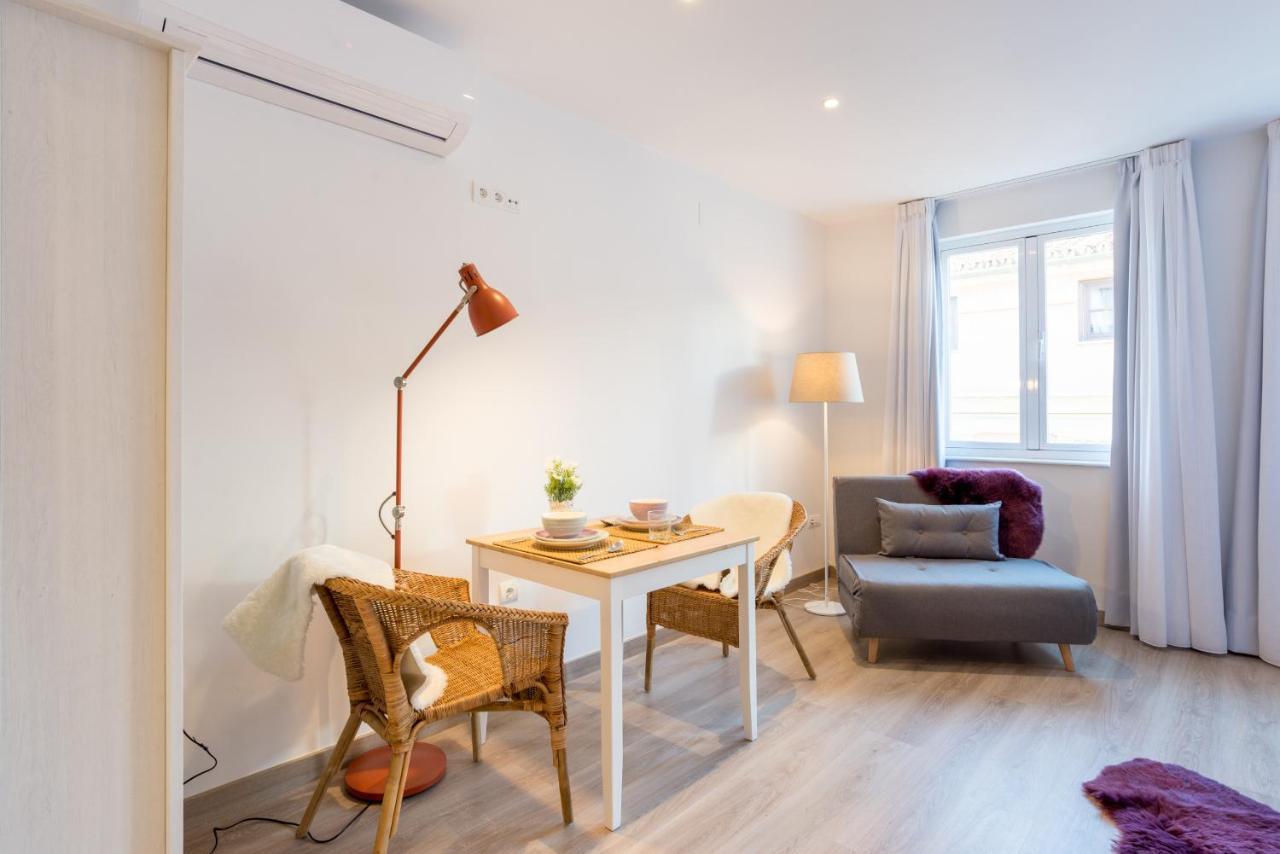 Sharingco Atarazanas Premium Loft VI Apartment มาลากา ภายนอก รูปภาพ